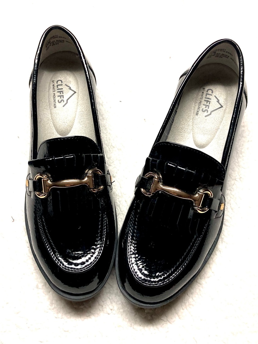 EUC Cliffs White Mountain Loafers